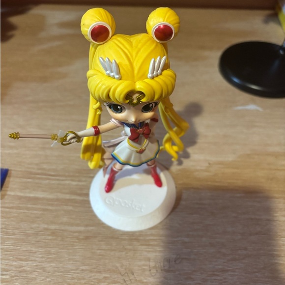 Super Sailor Moon QPosket - Picture 2 of 3